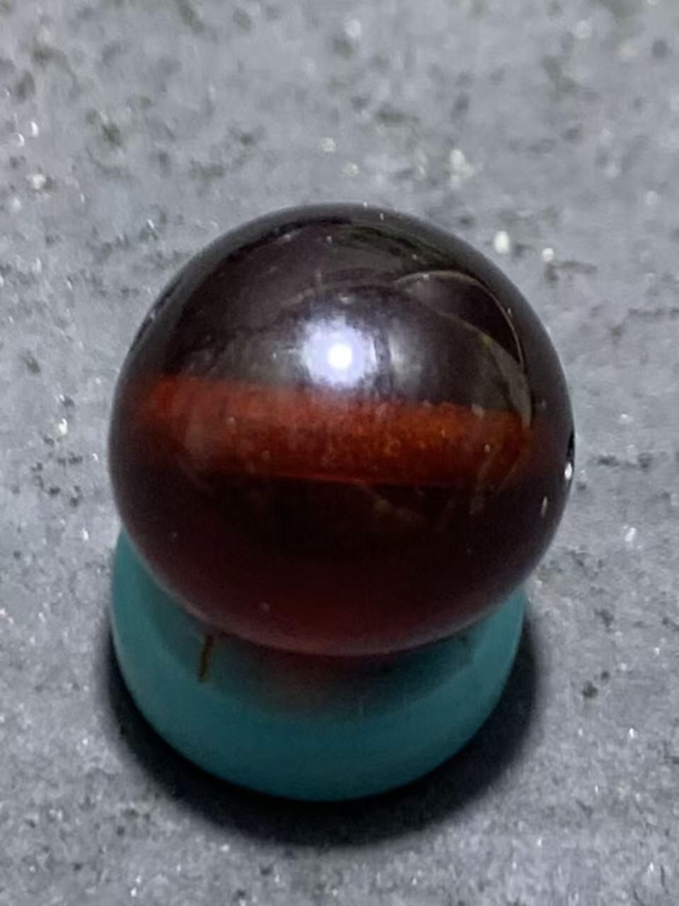 天然乌克兰血珀通货圆珠一颗，