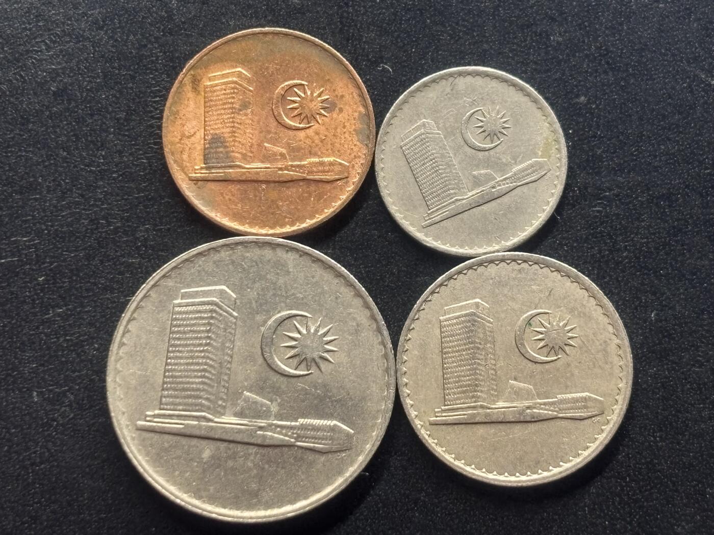 邮泉阁限时拍卖第三十八场 亚洲专场（硬币在国外。请付邮费6元。）