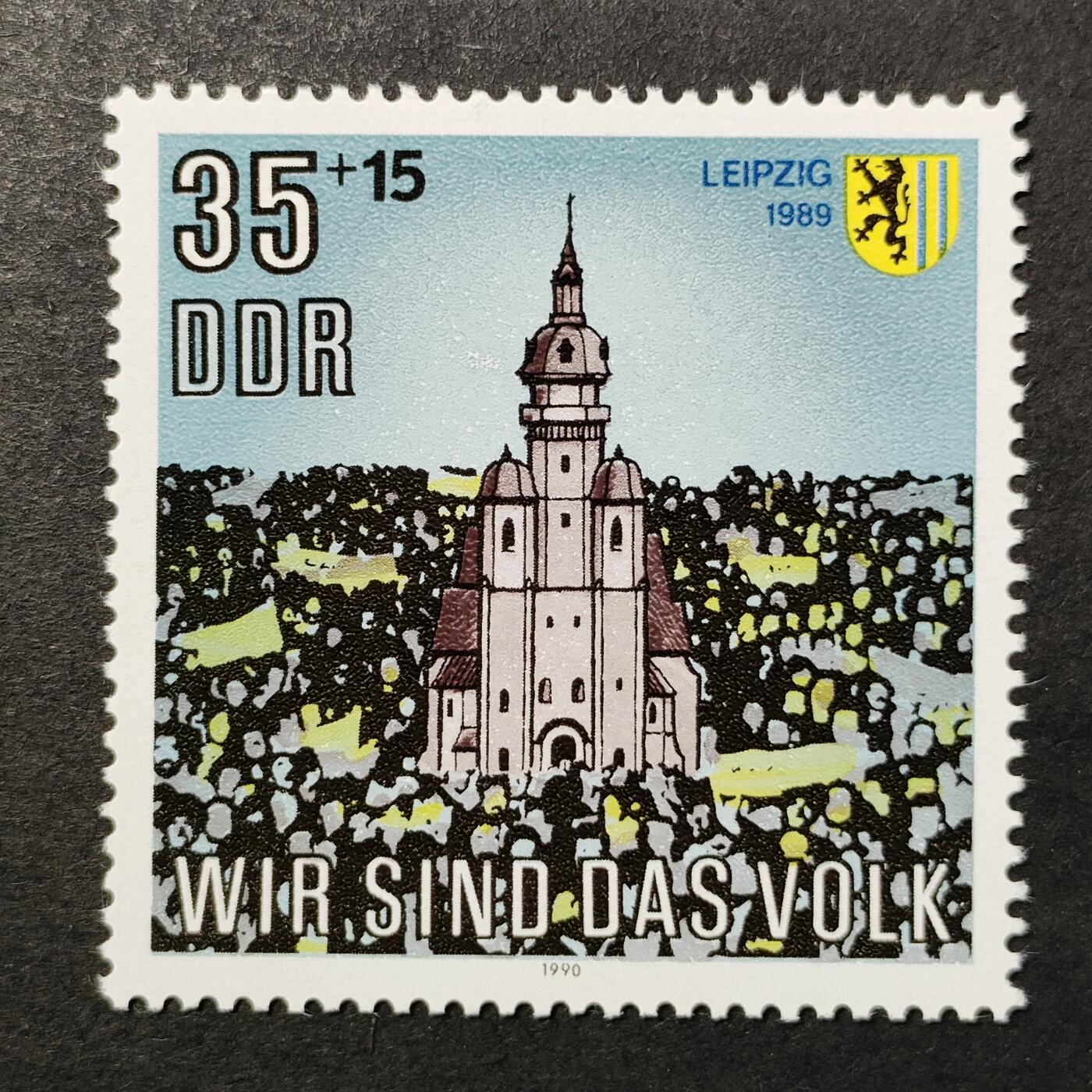 ↓君缘收藏691期☞钱币邮品↓无佣金、可寄存、满30元包邮  德国邮票东德，1990年“我们是人民”(20世纪80年代末东德和平抗议运动中的标志性口号,促成了1990年柏林墙的倒塌与德国统一)·莱比锡圣尼古拉教堂邮票1全