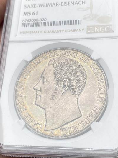 万国钱币拍卖第058期（万国新年大拍） NGC MS61 1840年德国萨克森-魏玛-爱森纳赫流通纹章2泰勒 首年发行1.9万枚的小邦名誉品种 好品极难 原味孔雀绿油彩包浆浮雕质感 