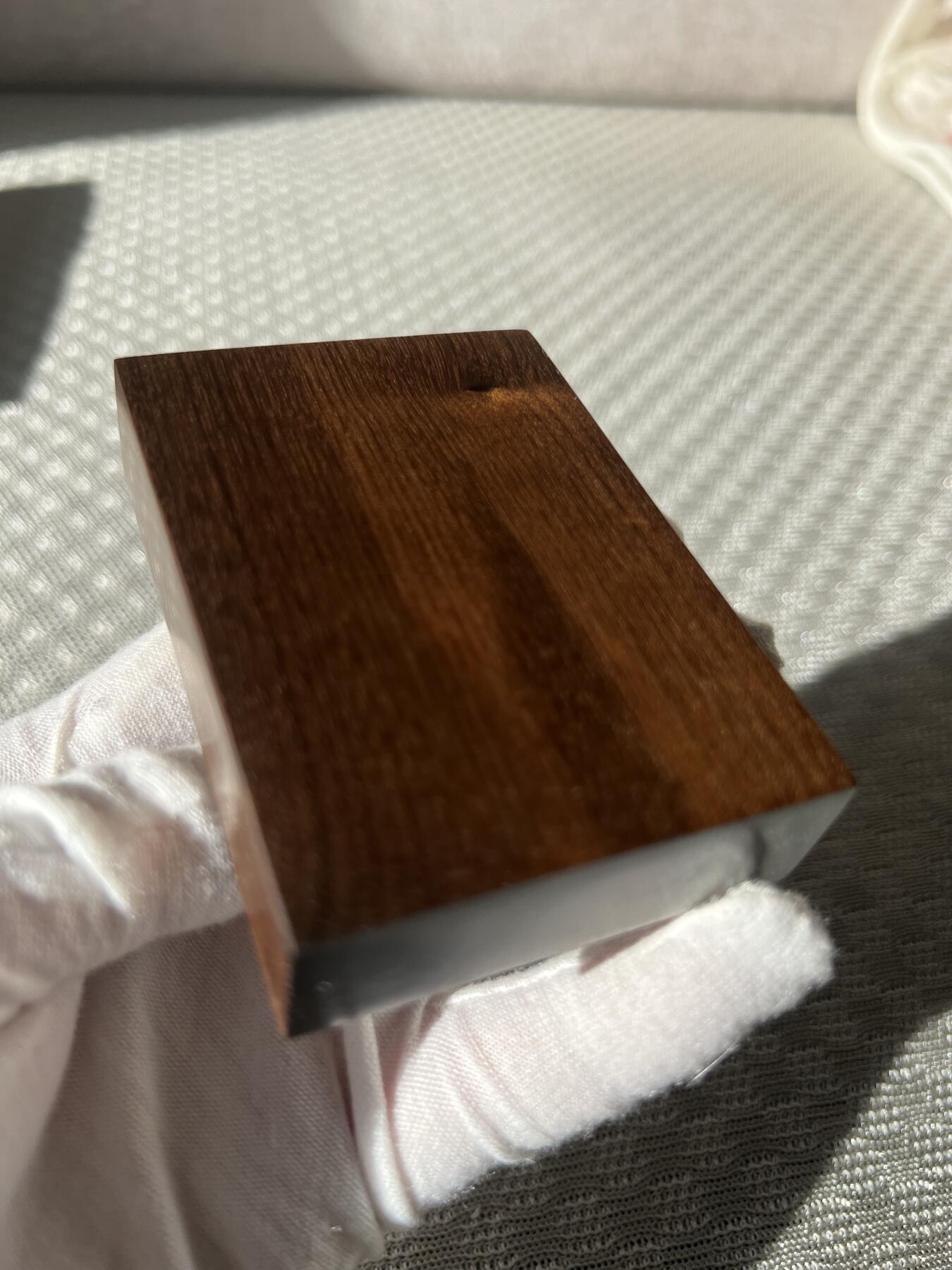 零元拍：B04金丝楠牌子，香喷喷的小金砖，金光闪闪，80/57/20MM