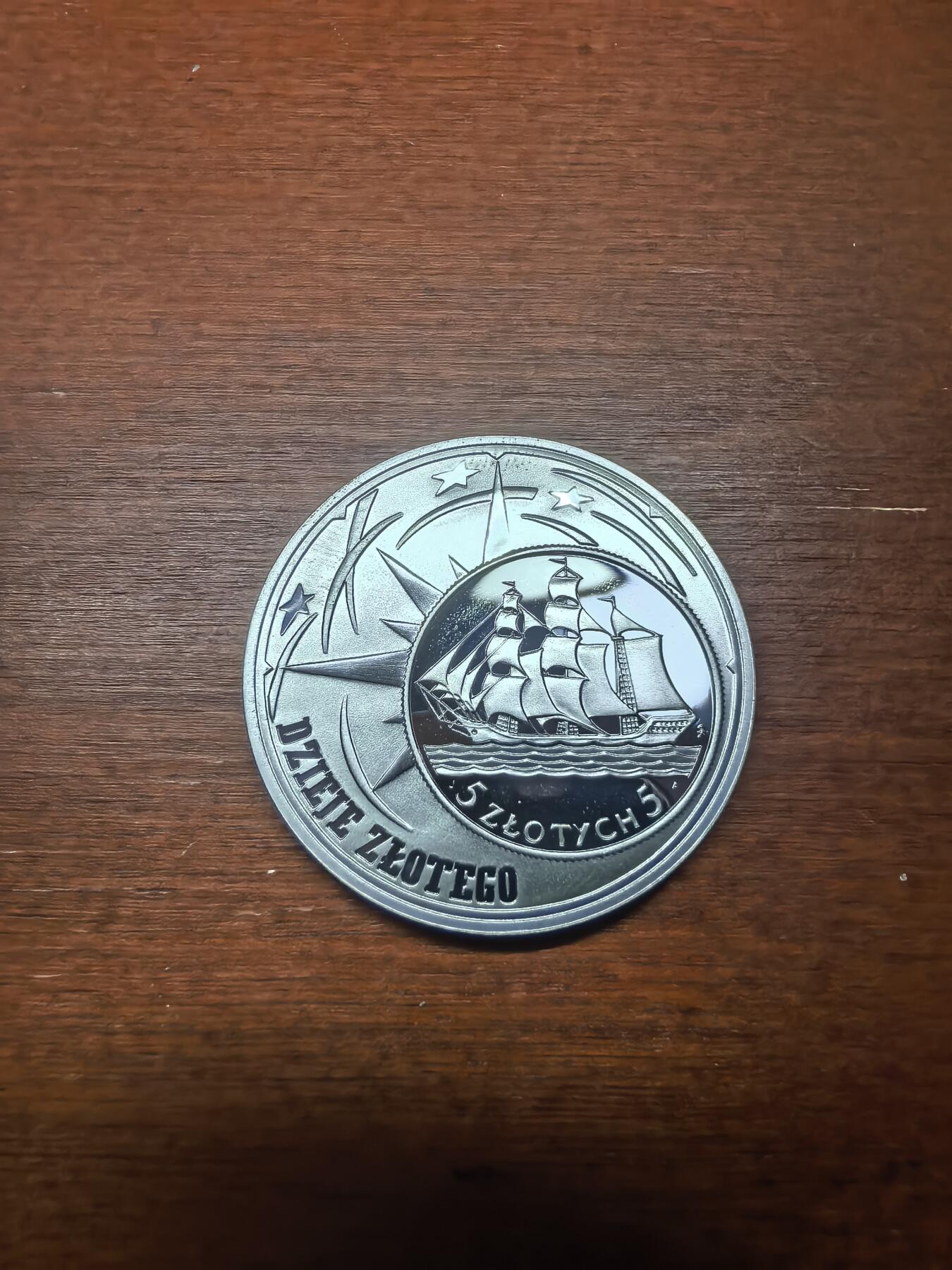 长老汇蛇年精选第八十七场拍卖 2005波兰帆船10兹罗提精制银币，币中币，14.14克925银