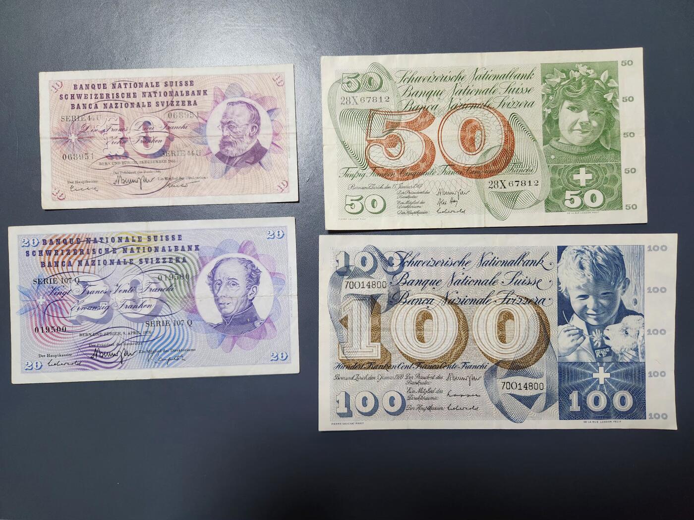 12月24号晚上8点 外国纸币自动截拍第76场 瑞士一套美品