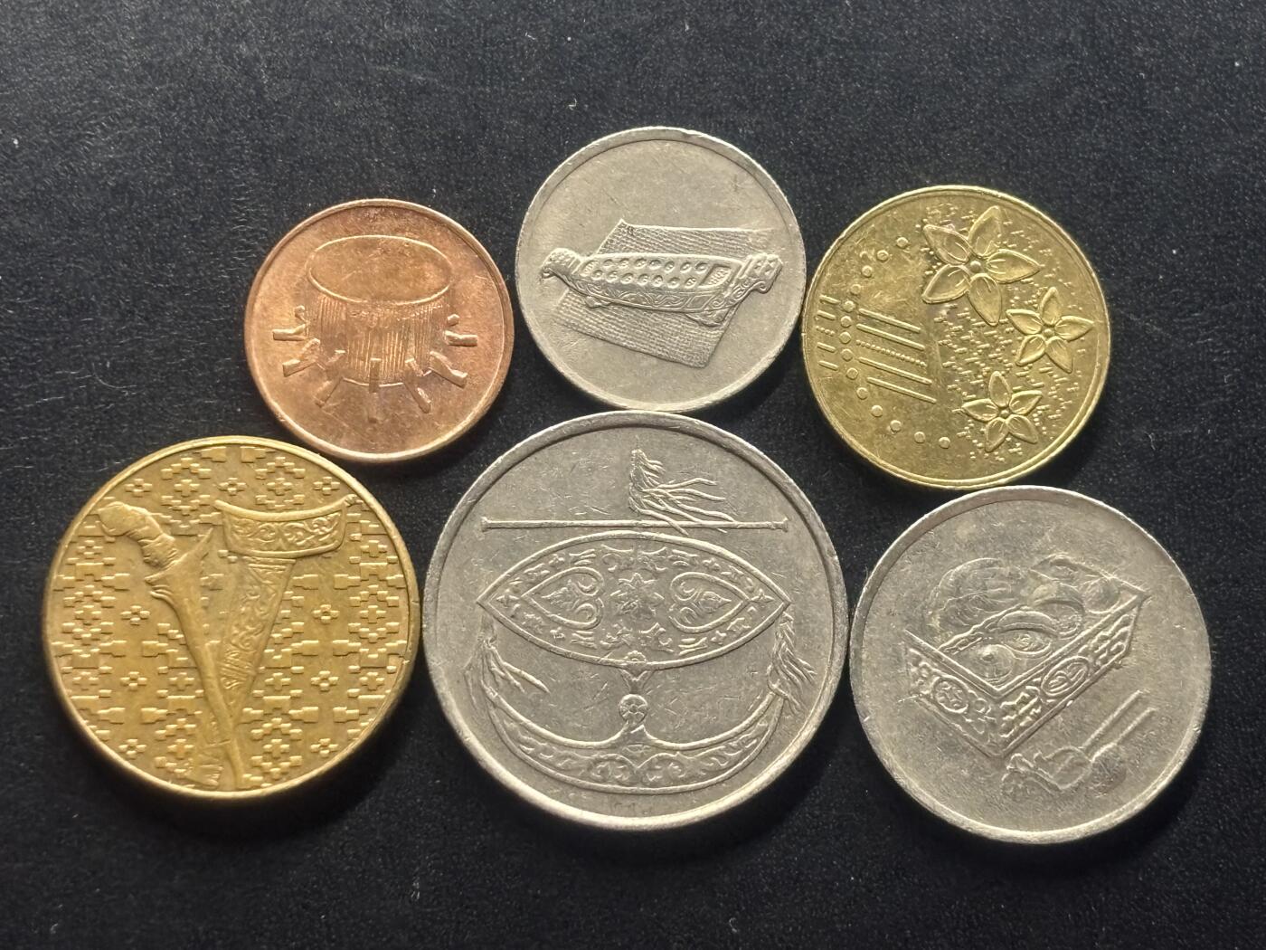 邮泉阁限时拍卖第三十八场 亚洲专场（硬币在国外。请付邮费6元。）