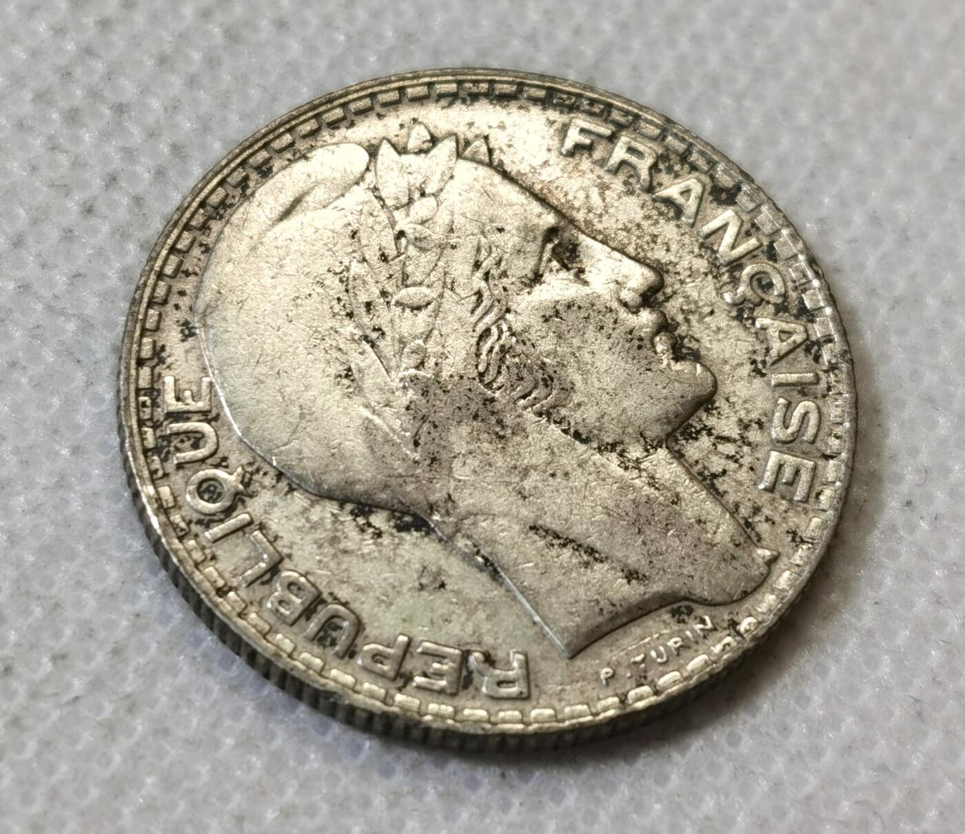 甄臻铺-世界币章拍卖（第45期）精品场拍品征集中，送拍享返佣金等优惠多多