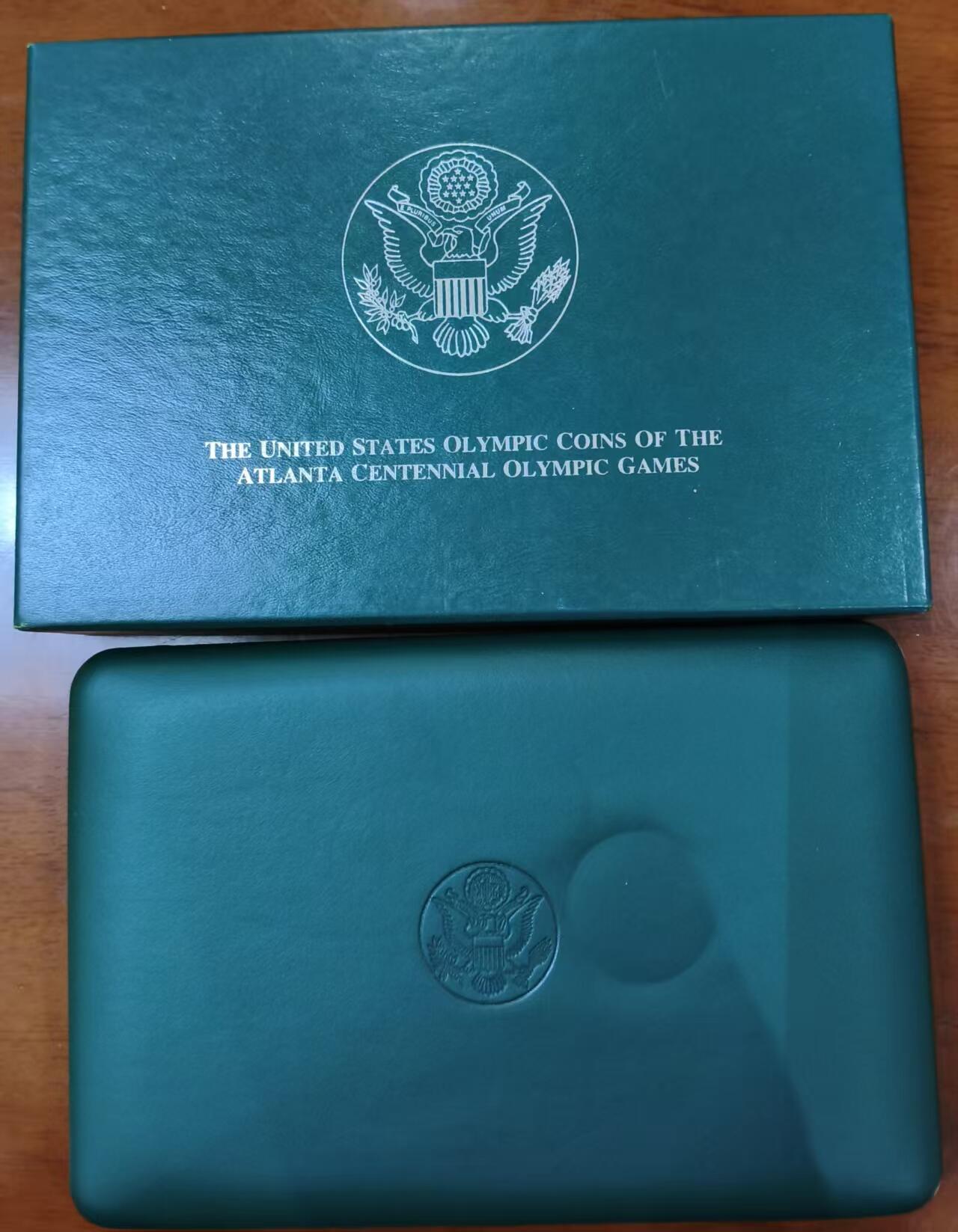 ❤️【币观天下】❤️ 第336期钱币拍卖- 2025.12.26周五晚上6点半场-长期征集拍品 美国1996年亚特兰大奥运会既奥运百年一美元精制套币 含一套8枚精制银币+一枚体操铝制纪念章，盒证齐全
