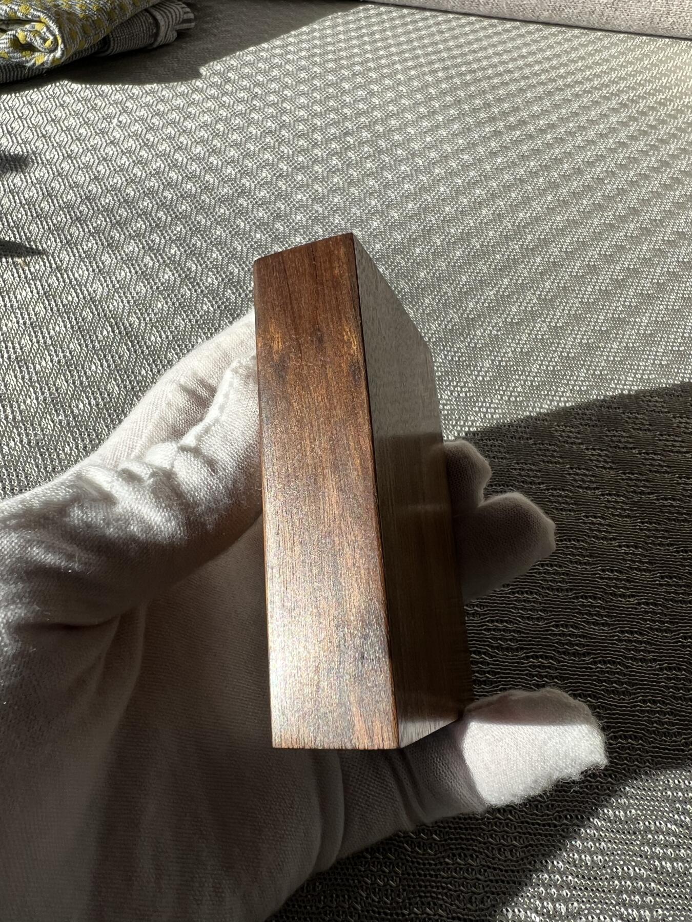 零元拍：B01金丝楠牌子，香喷喷的小金砖，金光闪闪，79/59/20MM