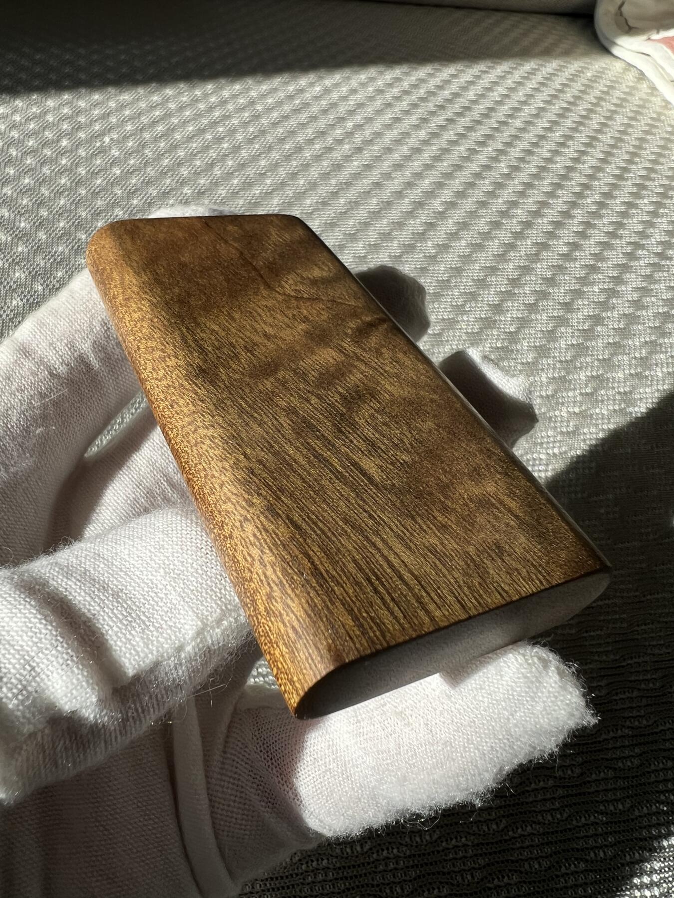 零元拍：B06金丝楠牌子，香喷喷的小金砖，金光闪闪，75/40/12MM