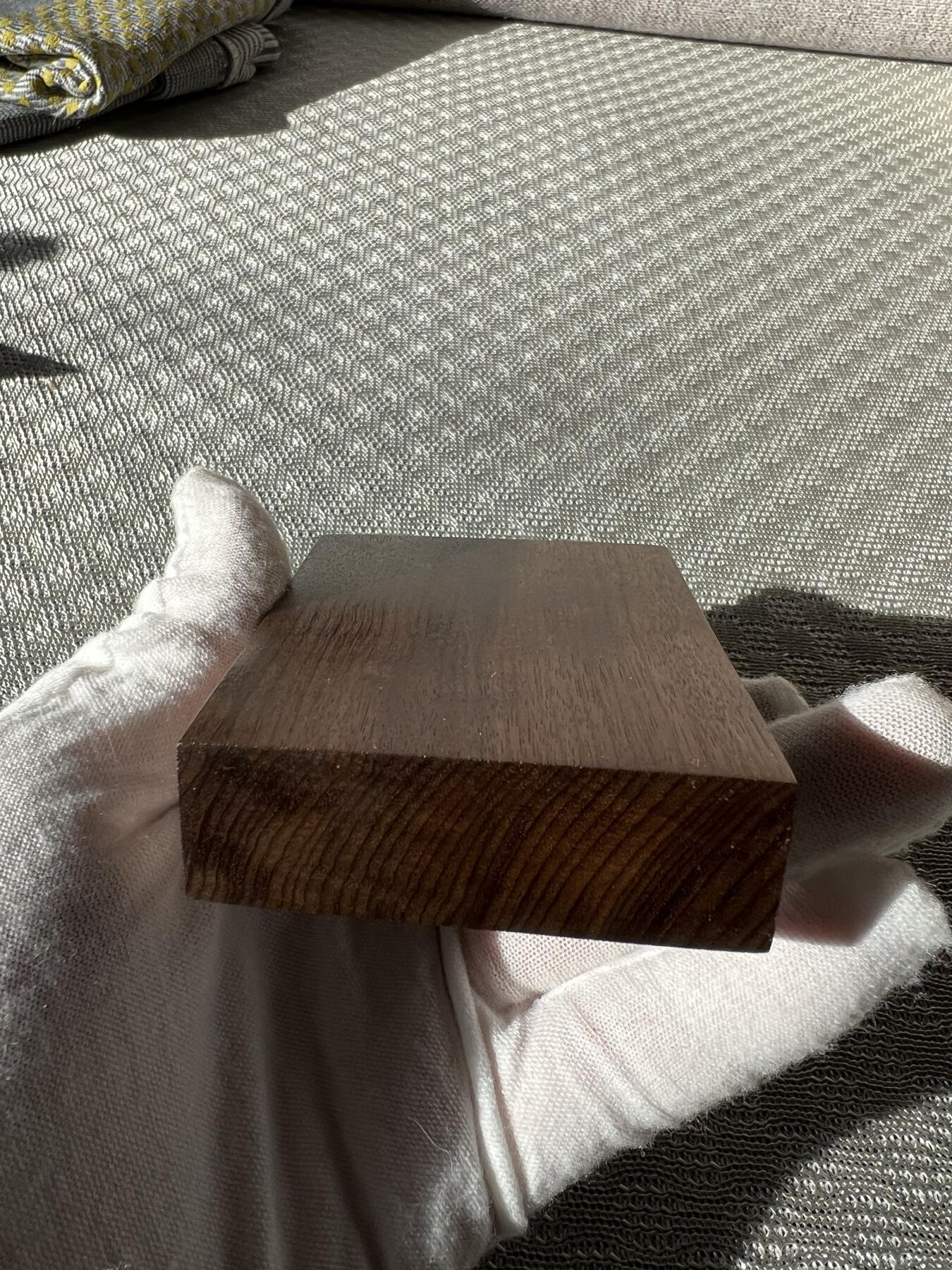 零元拍：B01金丝楠牌子，香喷喷的小金砖，金光闪闪，79/59/20MM