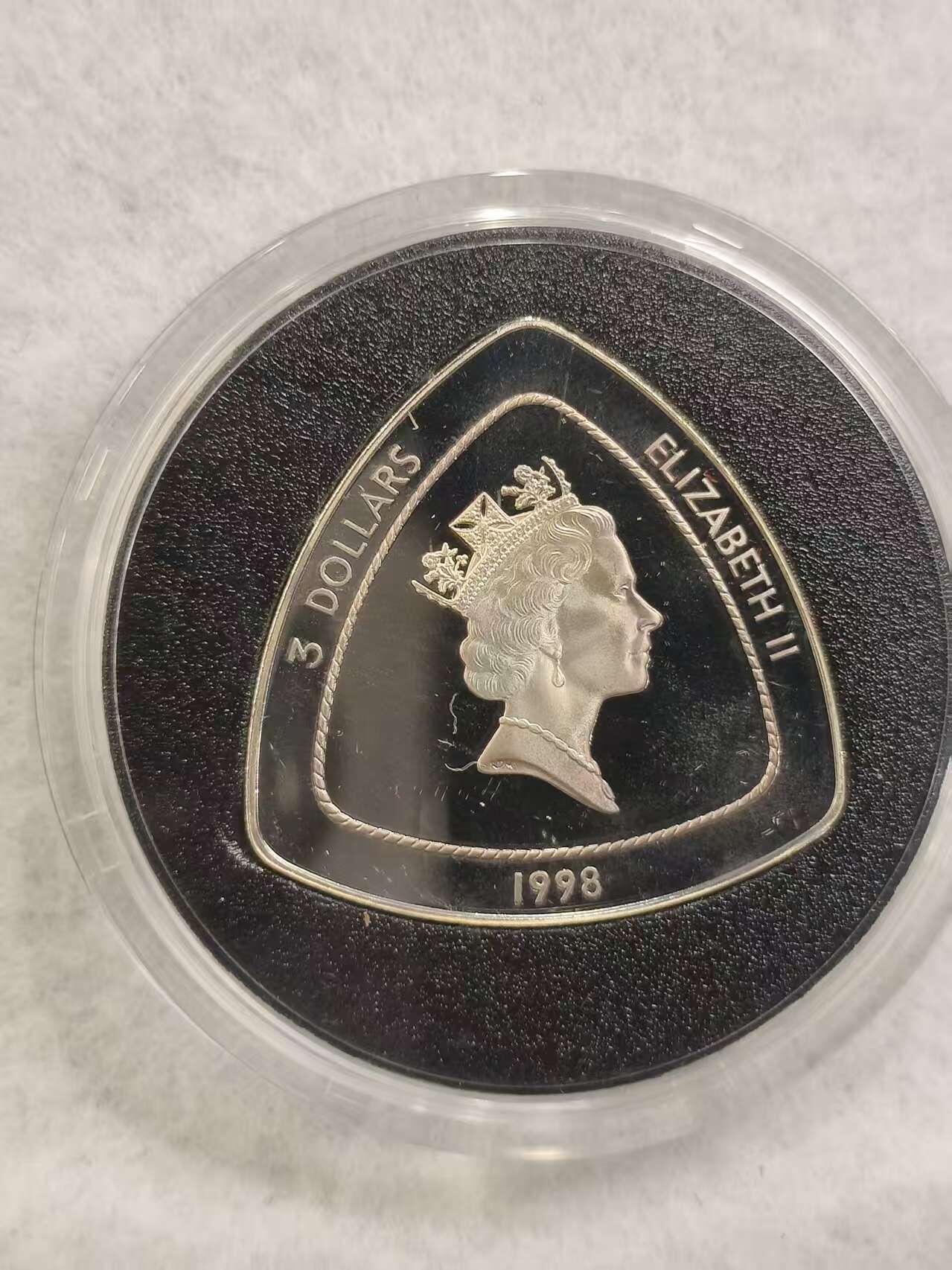 G&W世界散币，银币处理专场（第40场） 百慕大1998年3元  银币