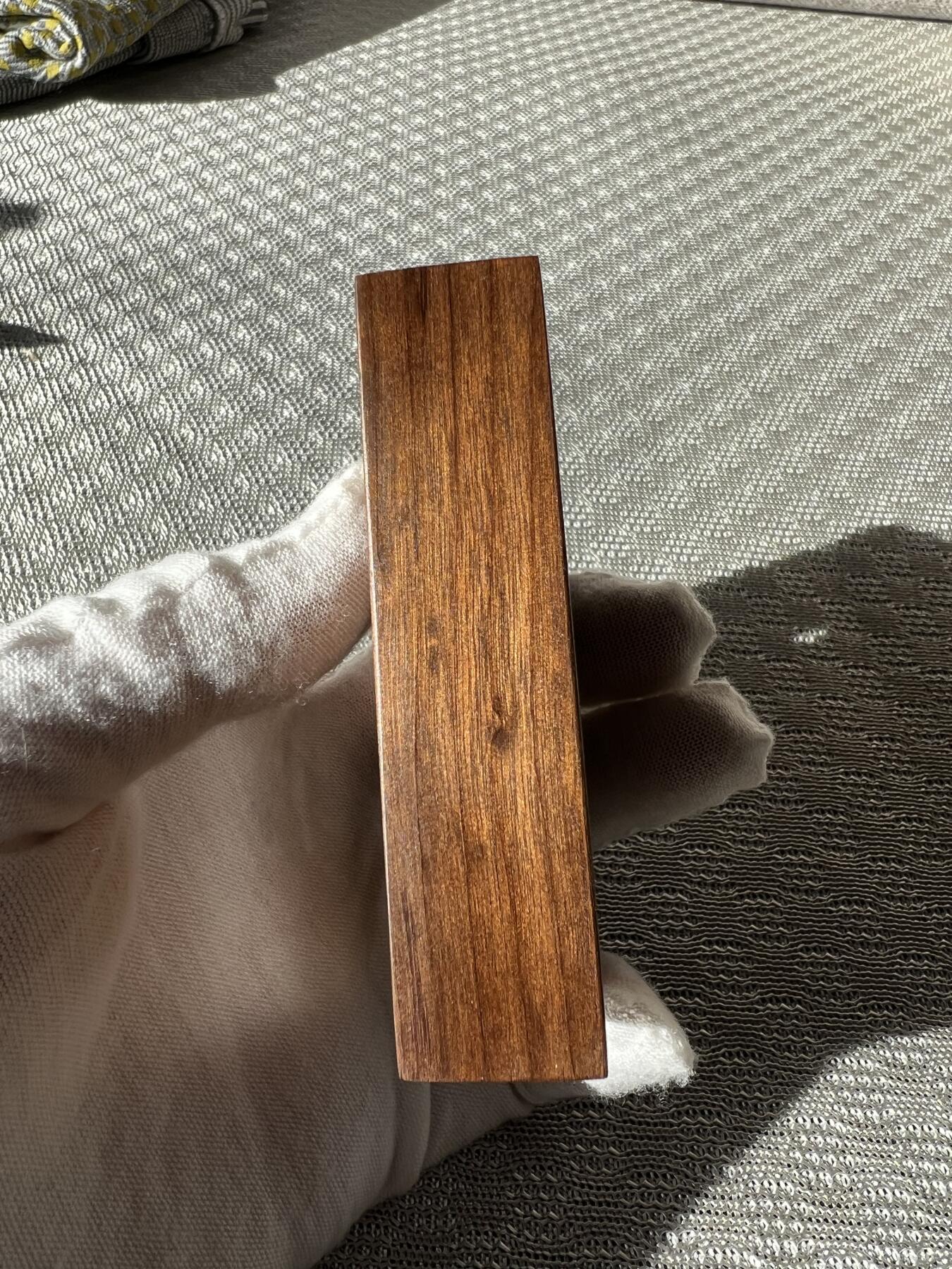 零元拍：B01金丝楠牌子，香喷喷的小金砖，金光闪闪，79/59/20MM