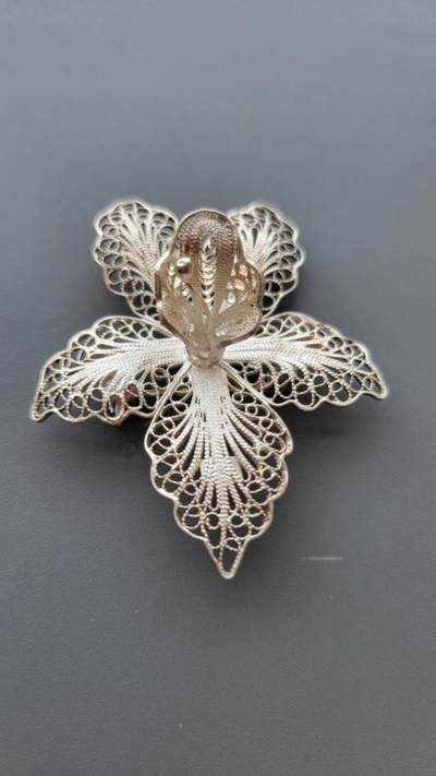 嘉宝良覃世界勋赏第20期拍卖 意大利银制花卉胸针