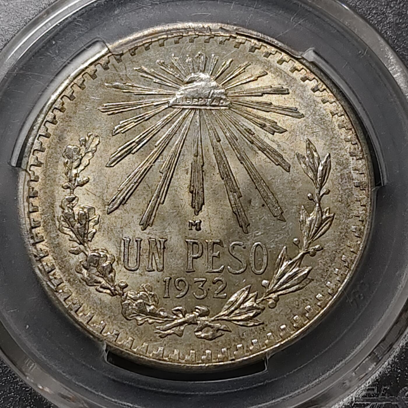 【全场包邮】纯粹捡漏拍489场（免费代拍第26场） 墨西哥1932年1比索咬蛇鹰（34毫米16.66克）银币