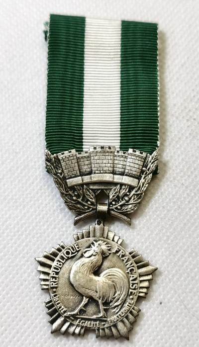 甄臻铺-世界币章拍卖（第45期）精品场拍品征集中，送拍享返佣金等优惠多多 - 法国银级地方荣誉奖章 高卢雄鸡 重21.3克 800银