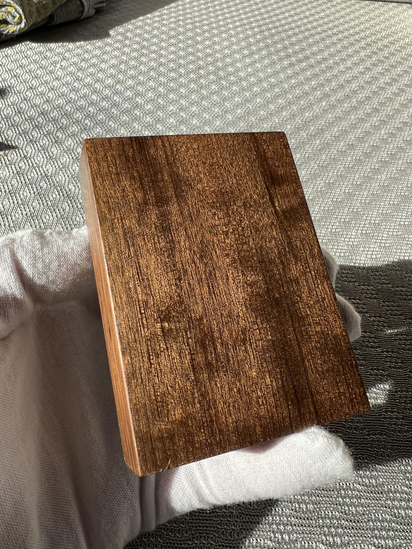 零元拍：B01金丝楠牌子，香喷喷的小金砖，金光闪闪，79/59/20MM