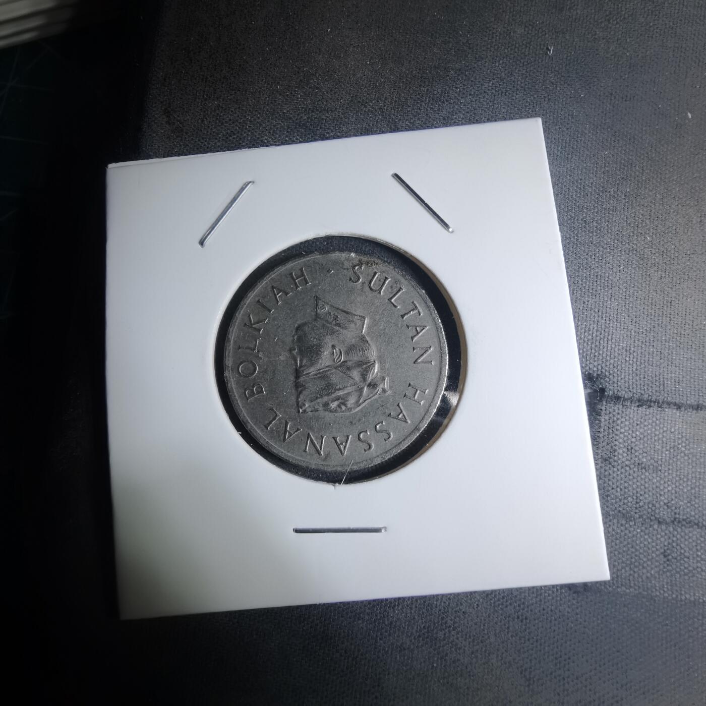 沼泽如烟--第945场 文莱1977年20分