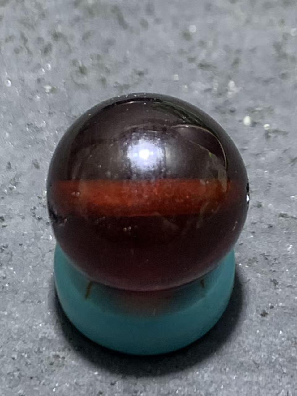 天然乌克兰血珀通货圆珠一颗，