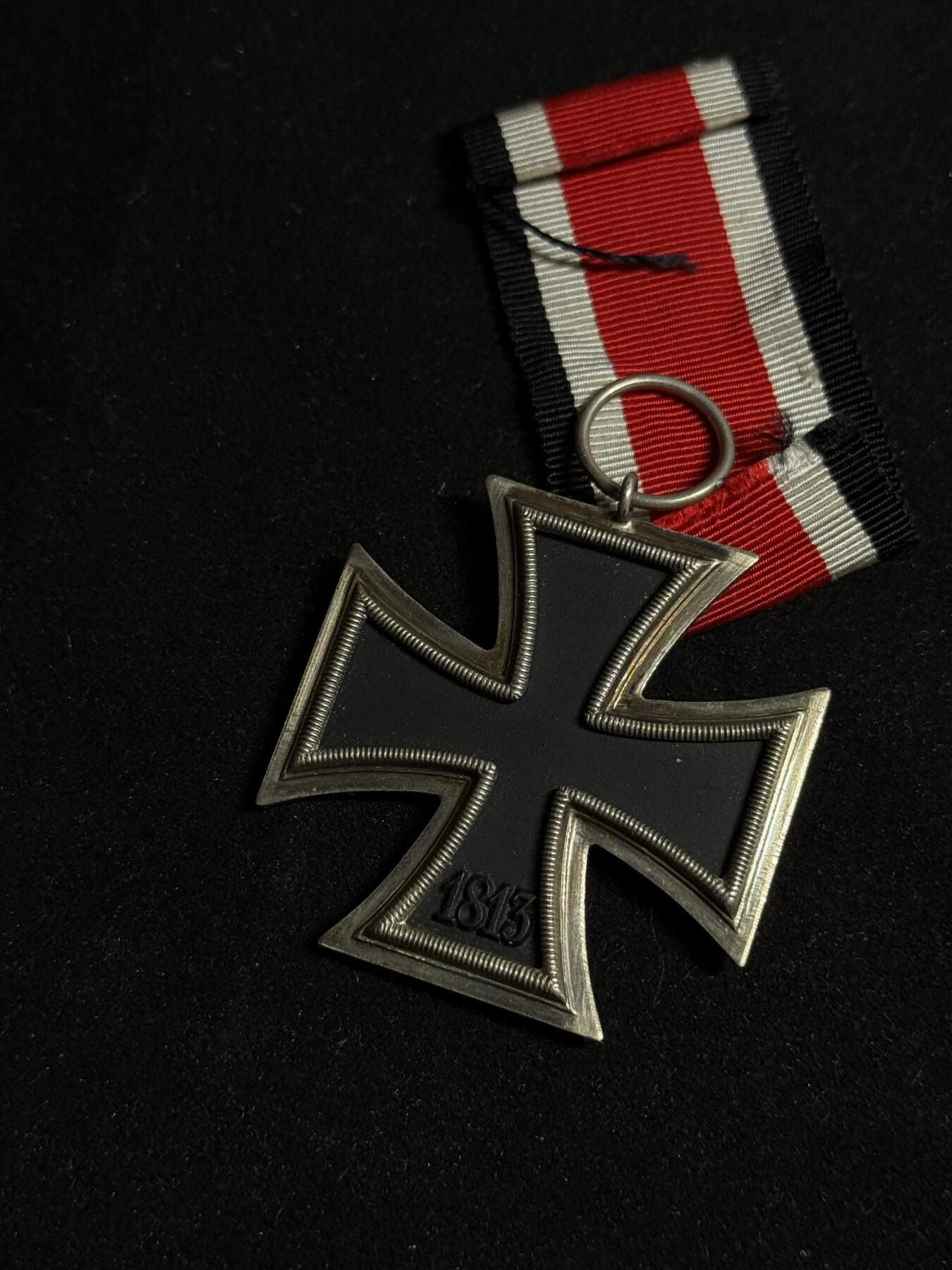 欢庆元旦！戎马世界章牌大赏第109期元旦大拍 铭记历史，珍爱和平！德国二战二级铁十字勋章