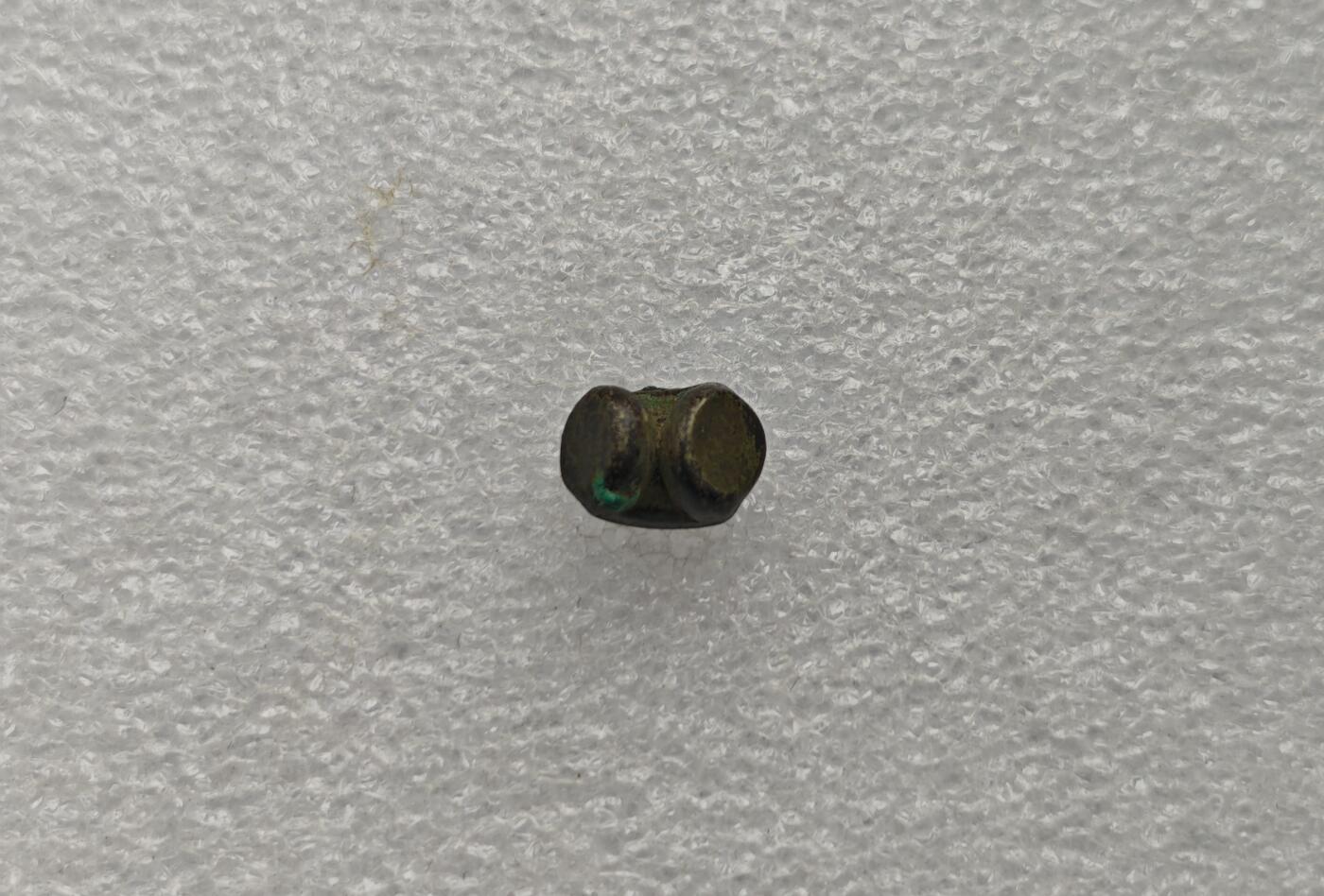 瓶子🏺第222期拍卖会  素可泰王朝象形海螺图案屁股锭银锭