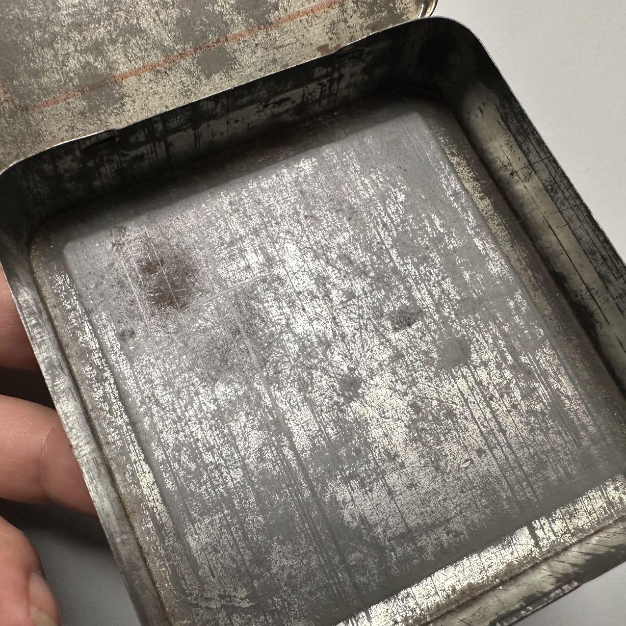 🌹外币初藏🌹🐯2025年第145场  每周二四六晚8️⃣点 接代拍 老式贵烟铁盒