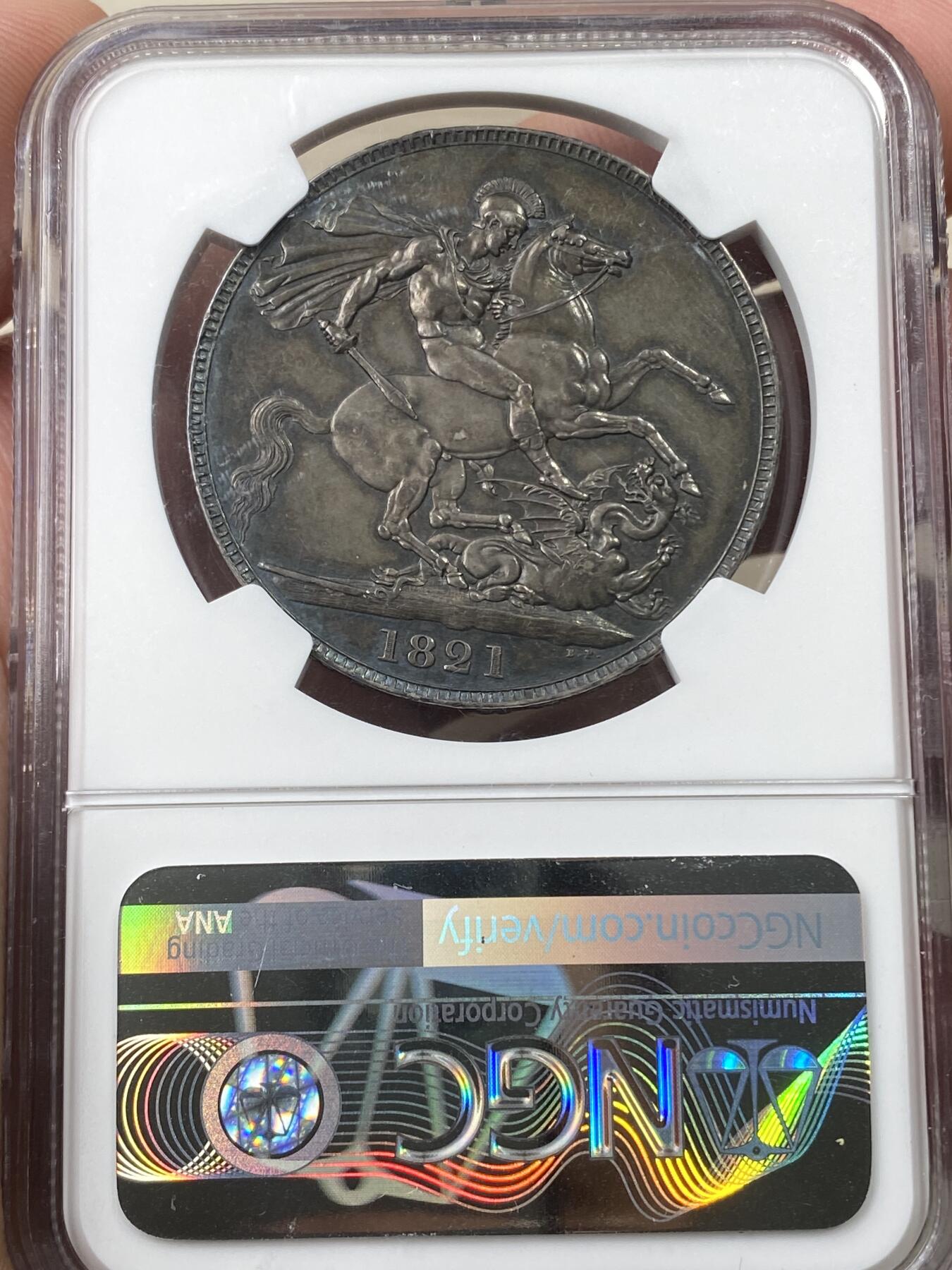 万国钱币拍卖第058期（万国新年大拍） NGC AU58 1821年SECUNDO英国乔治四世马剑克朗 英国马剑系列中的名誉品种 Pistrucci倾力之作 浓郁酱彩 高点极佳