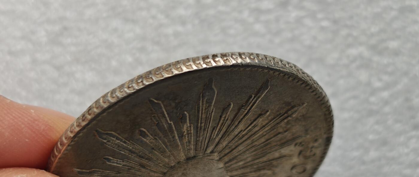 瓶子🏺第222期拍卖会  墨西哥1861/0年骑字鹰洋 少见中期骑字