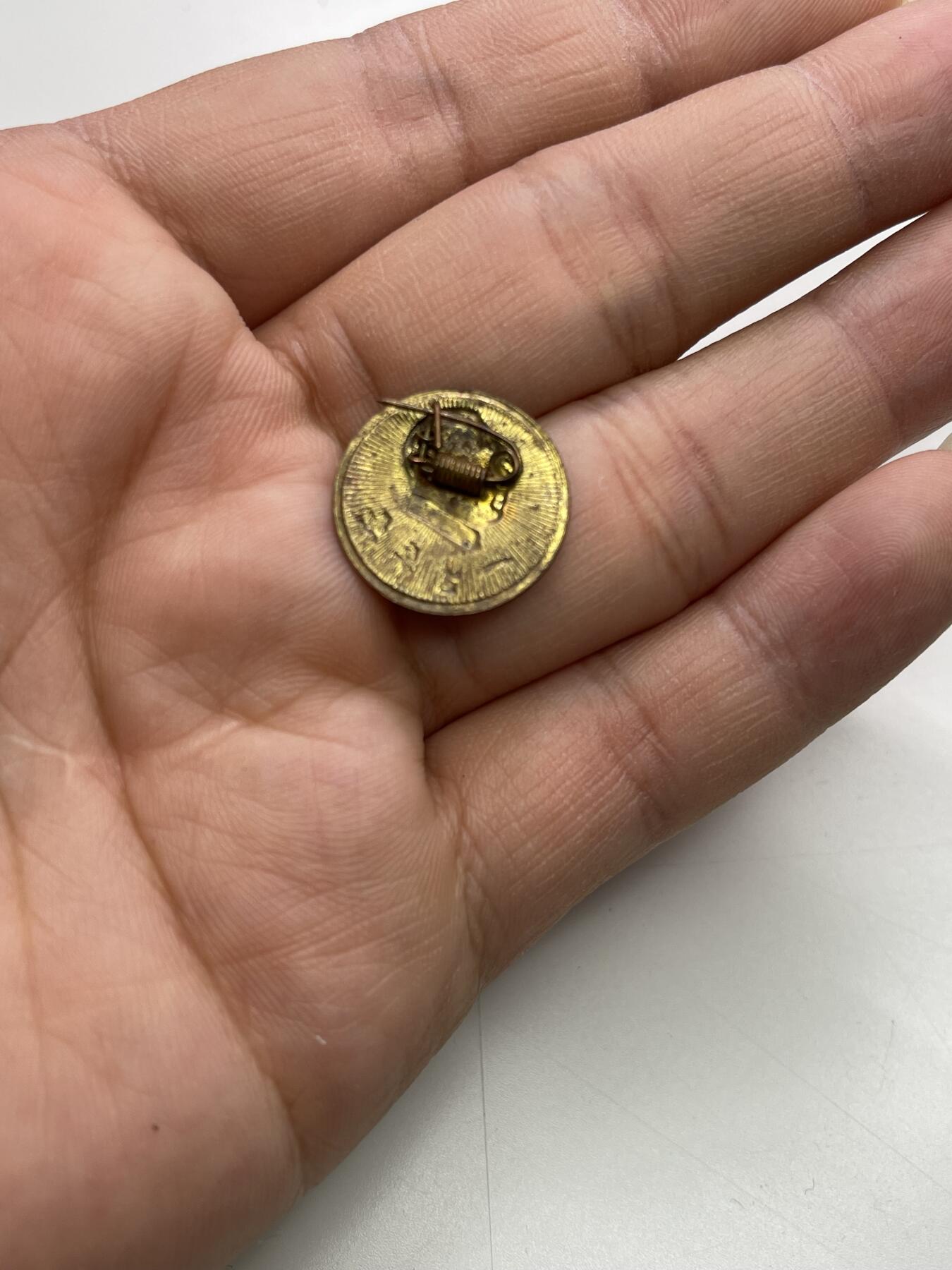 新时代收藏徽章红藏拍卖(第二十九场)  徽章纸品证书杂项 铜制毛主席像章