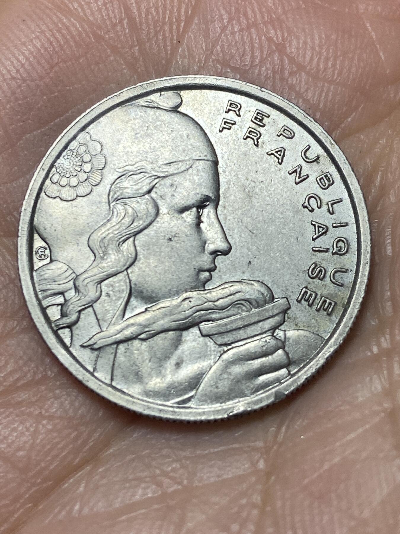 2025年第一百四十场(总第一百六十六场）外国好品散币场(免佣金) 法兰西第四共和国1956年100法郎