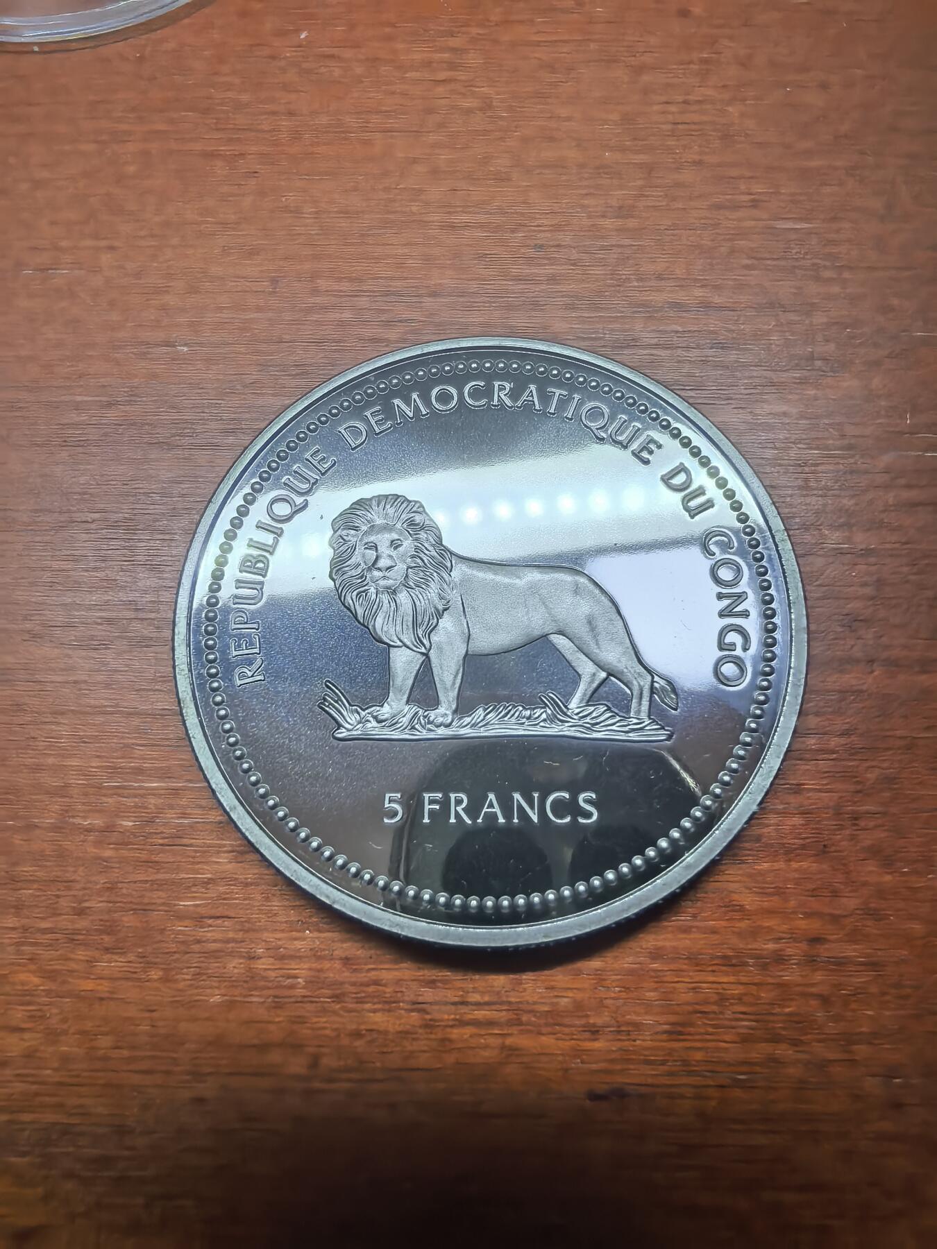 长老汇蛇年精选第八十七场拍卖 2002民主刚果5法郎世界末版货币之德国2001年1马克多彩铜镍币，24.3克，38.5MM