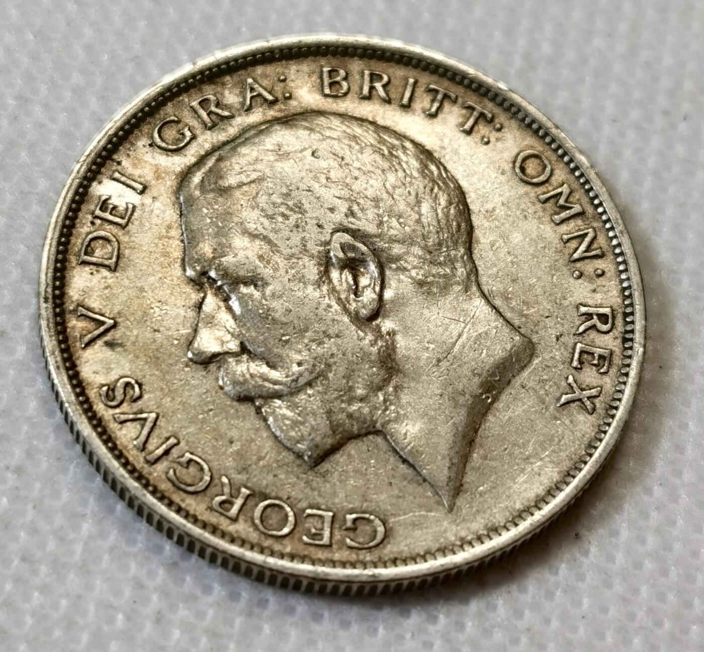 甄臻铺-世界币章拍卖（第45期）精品场拍品征集中，送拍享返佣金等优惠多多