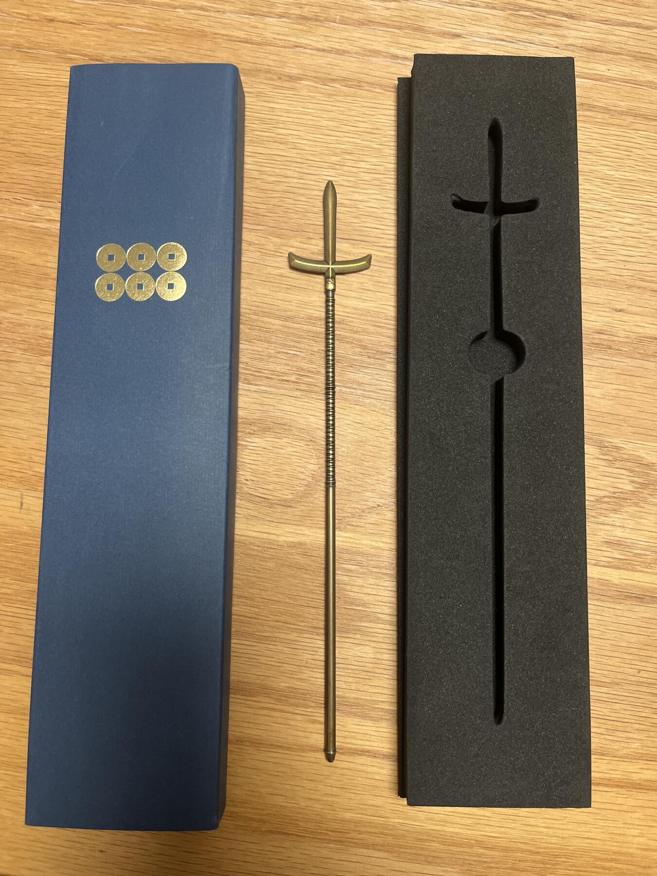 欢迎送拍、零成本上架，释放现金流，合理分配上拍卡品 【铜制品】武器（20cm）