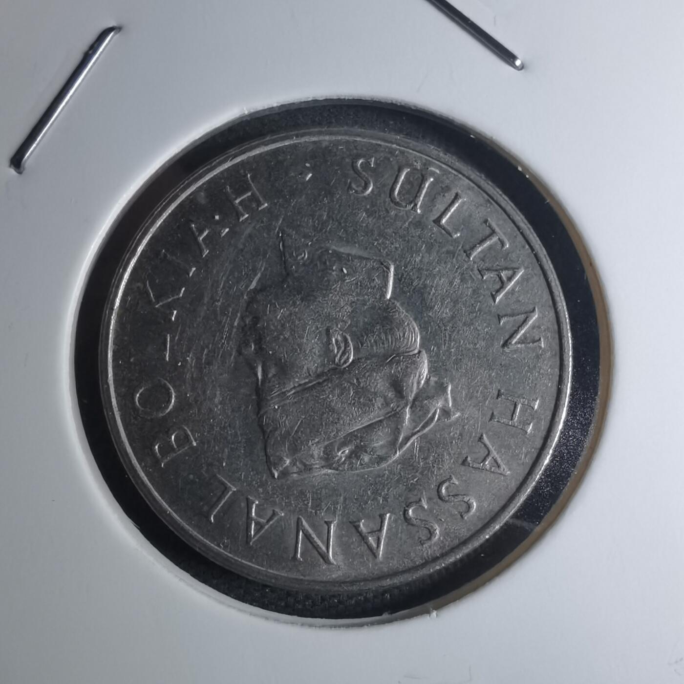 沼泽如烟--第945场 文莱1987年20分