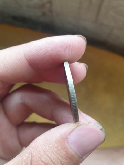 民国三十一年半圆镍币品相非常好 - 民国三十一年半圆镍币品相非常好