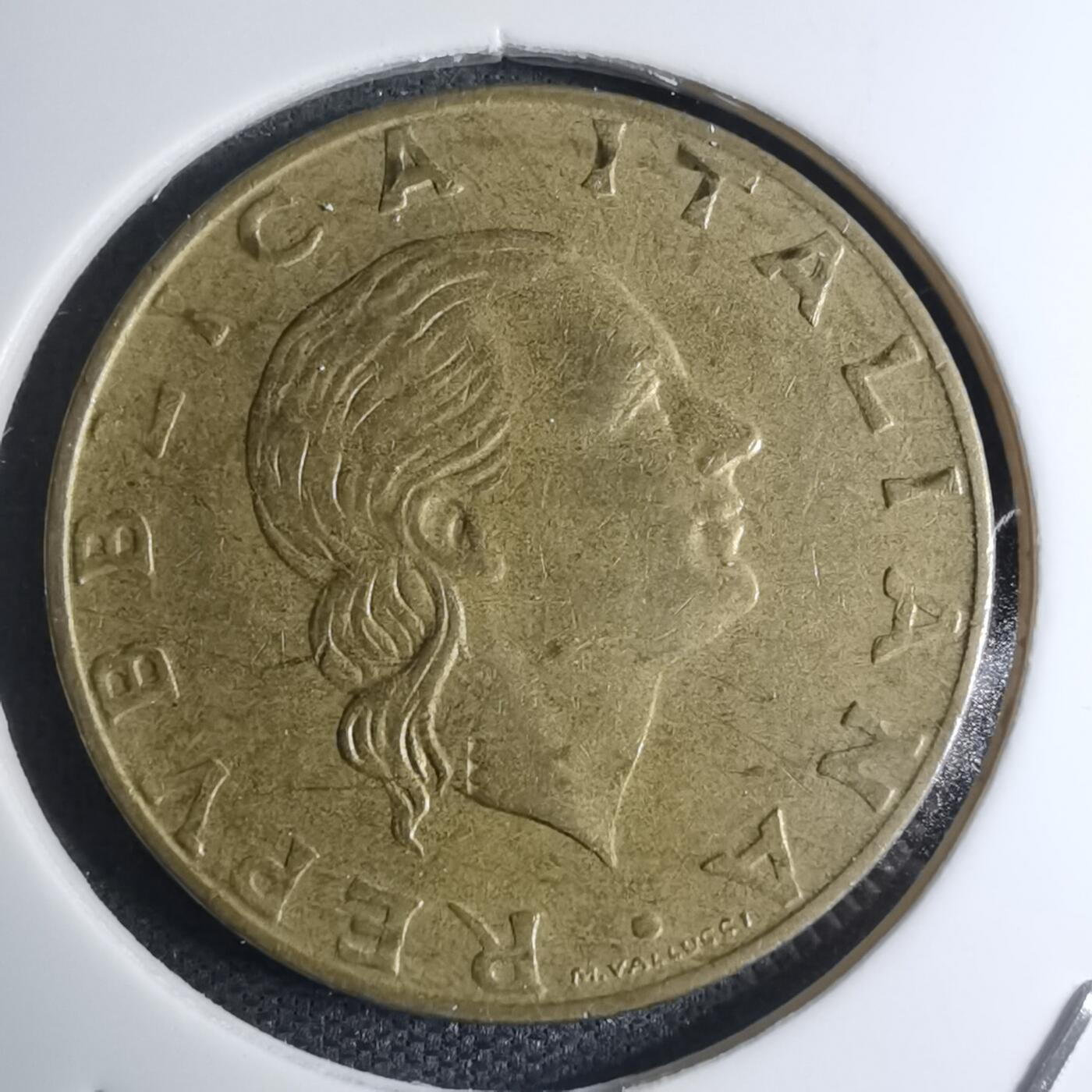 沼泽如烟--第945场 意大利1993年200里拉