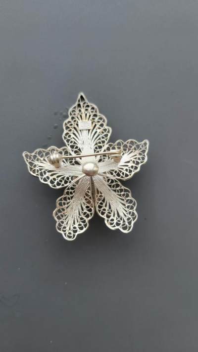 嘉宝良覃世界勋赏第20期拍卖 意大利银制花卉胸针