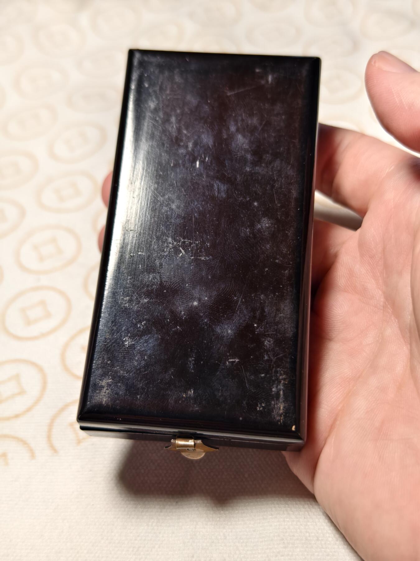 抚柳草堂-第四期章牌钱币（圣诞专场） 奖章勋章限时免佣 满百包邮 放漏专场 甲午战争从军纪章 侵略铁证 漆木原盒极美品 正面菊纹下交叉日本海陆军旗 雕刻师池田隆雄 