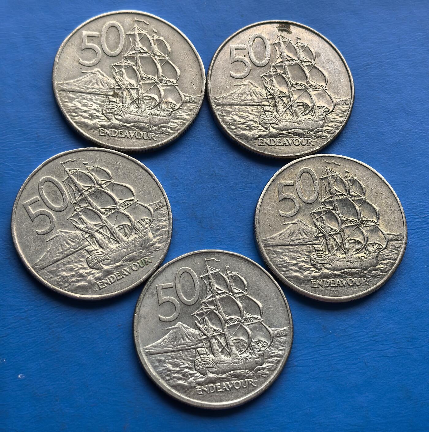 外国优质老铜币高银银币，周六九点倒数截拍，满百包邮，持续收拍