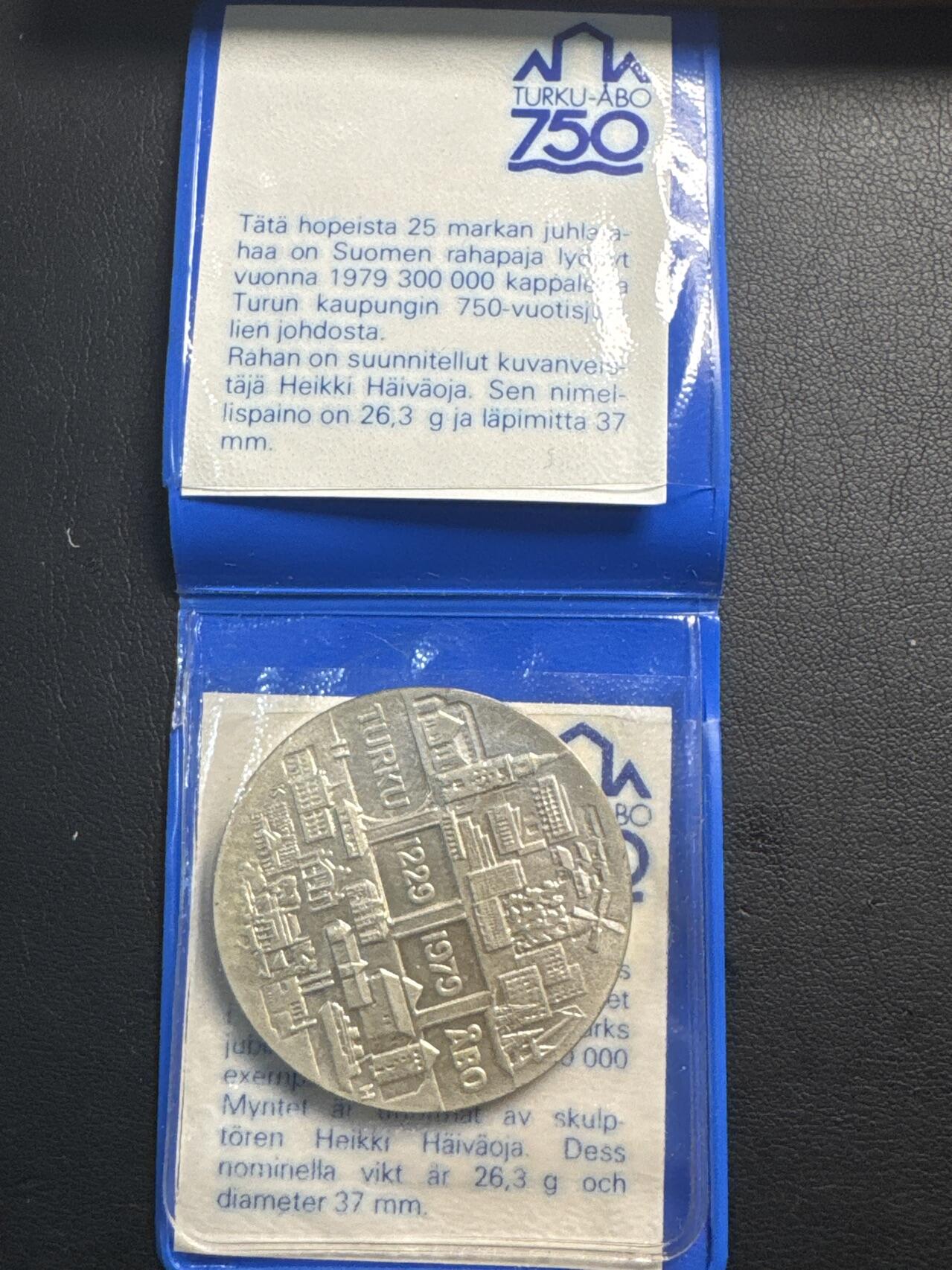 ❤️【币观天下】❤️ 第336期钱币拍卖- 2025.12.26周五晚上6点半场-长期征集拍品 稀少 芬兰早期原包装带证书1979年图尔库城市建立750年纪念银币26.3克