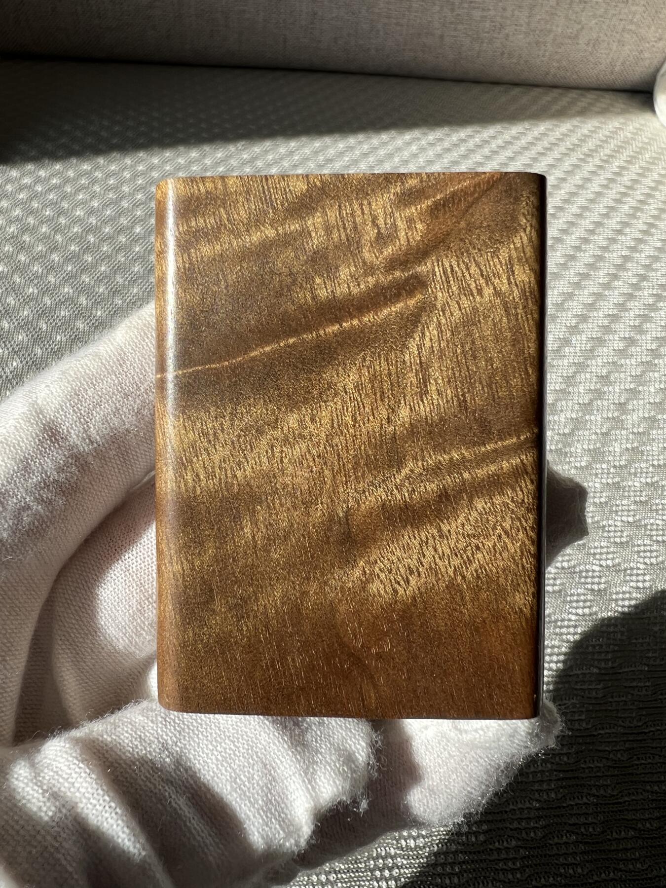 零元拍：B07金丝楠牌子，香喷喷的小金砖，金光闪闪，62/46/12MM