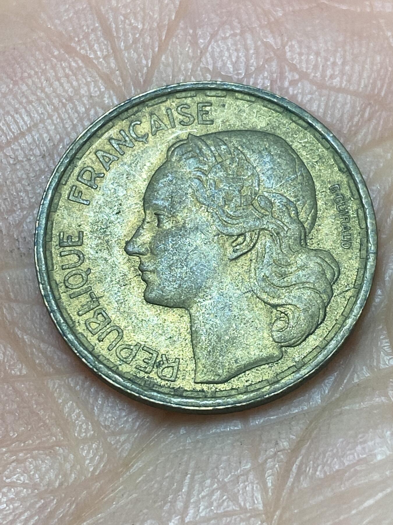 2025年第一百四十场(总第一百六十六场）外国好品散币场(免佣金) 法兰西第四共和国1951年10法郎