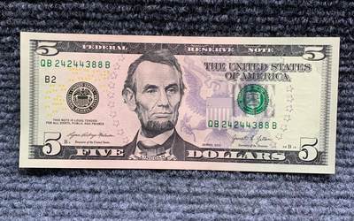 2021年版美国5美元纸币 林肯头像 全新未流通（发发号、双喜号） - 2021年版美国5美元纸币 林肯头像 全新未流通（发发号、双喜号）