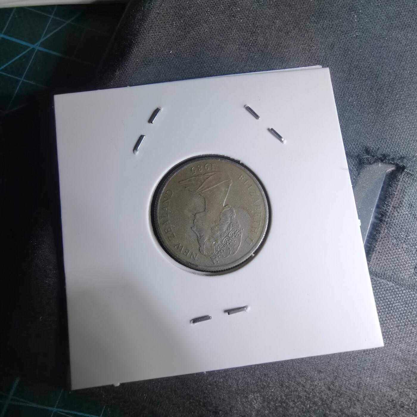 沼泽如烟--第945场 新西兰1985年五分浅雕版