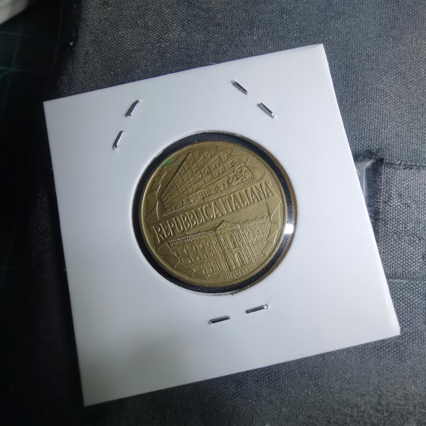 沼泽如烟--第945场 意大利1996年200里拉纪念币