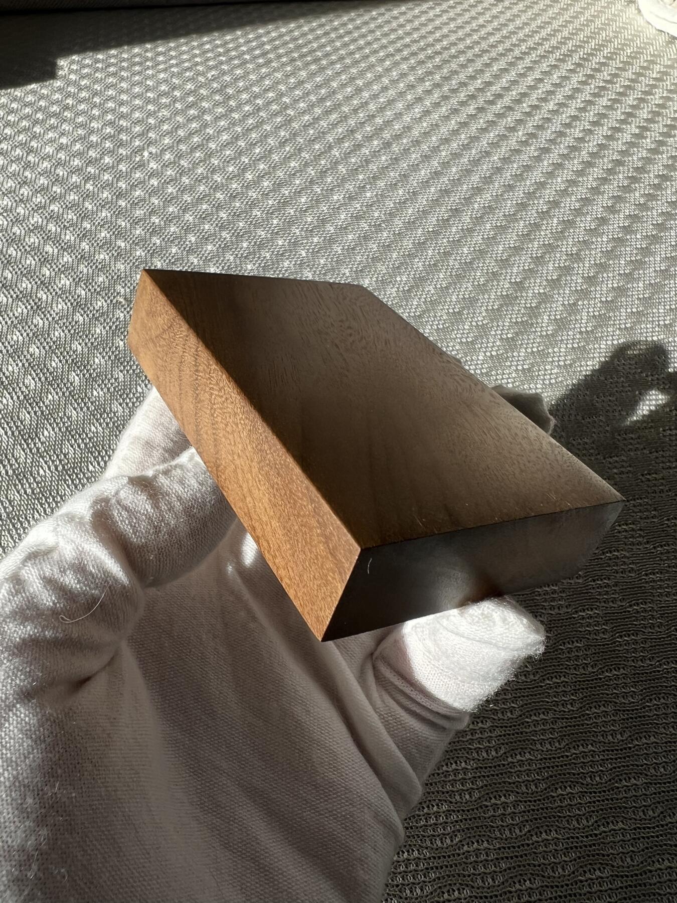 零元拍：B05金丝楠牌子，香喷喷的小金砖，金光闪闪，80/56.9/18MM