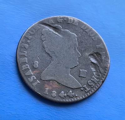 外国优质老铜币高银银币，周六九点倒数截拍，满百包邮，持续收拍 - 西班牙伊莎贝拉二世1844 年8M老铜币，见证波旁王朝复辟时期。正面女王像、背面纹章（城堡与狮子），凝萃王室符号与传统工艺。百年包浆显岁月痕迹.