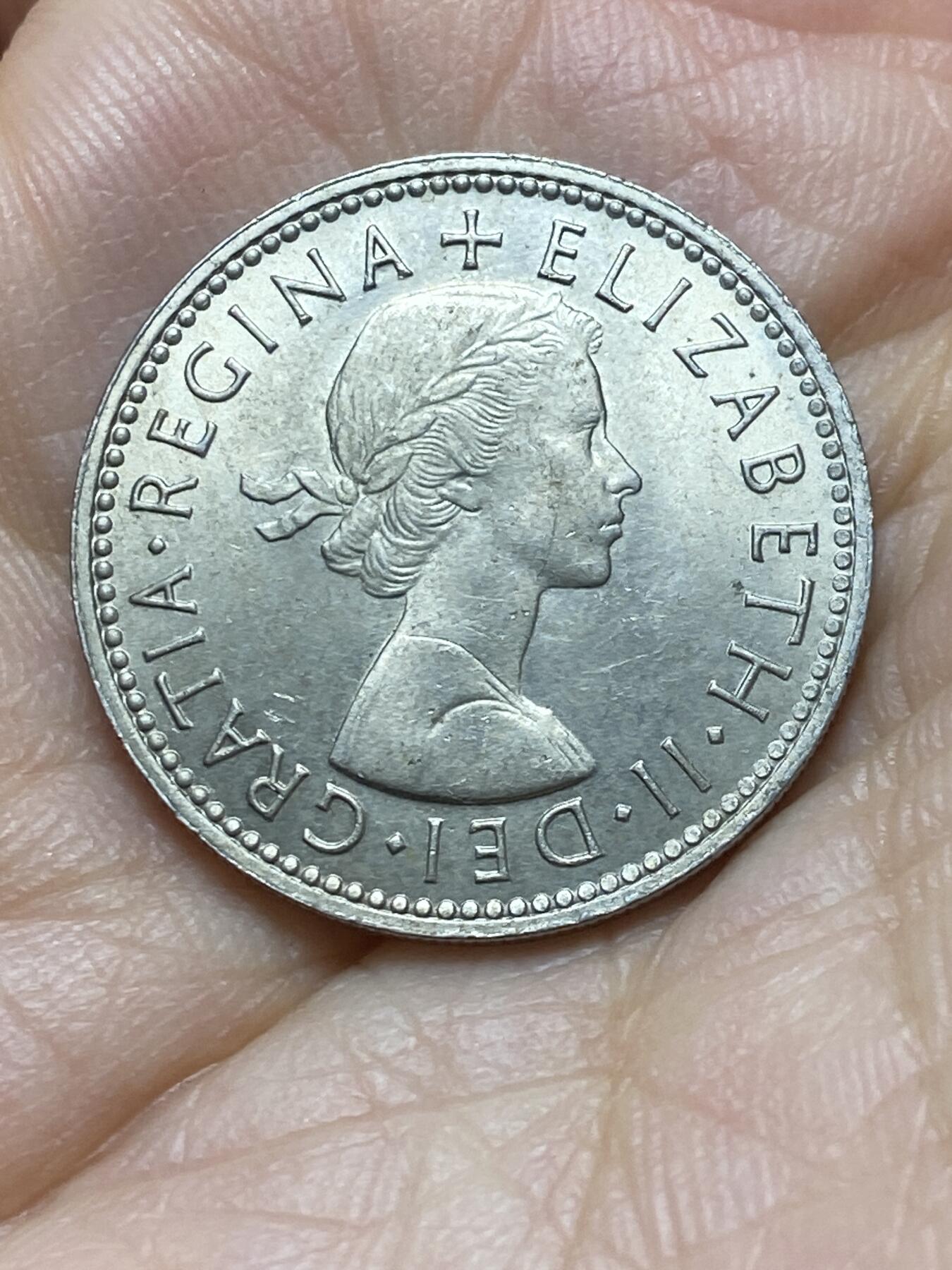 2025年第一百四十场(总第一百六十六场）外国好品散币场(免佣金) 英国🇬🇧1966年1先令(伊丽莎白二世青年桂冠第二版，英格兰盾徽版)