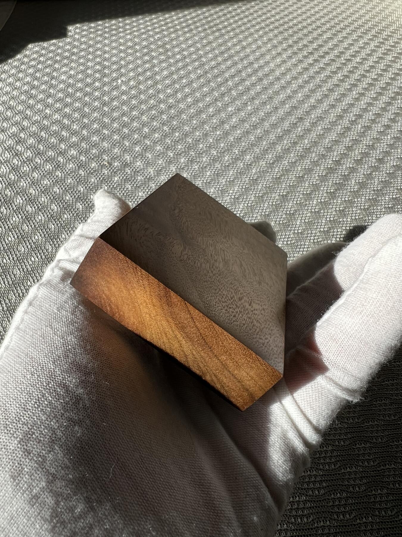 零元拍：B05金丝楠牌子，香喷喷的小金砖，金光闪闪，80/56.9/18MM