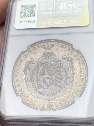 万国钱币拍卖第058期（万国新年大拍） NGC MS61 1840年德国萨克森-魏玛-爱森纳赫流通纹章2泰勒 首年发行1.9万枚的小邦名誉品种 好品极难 原味孔雀绿油彩包浆浮雕质感 