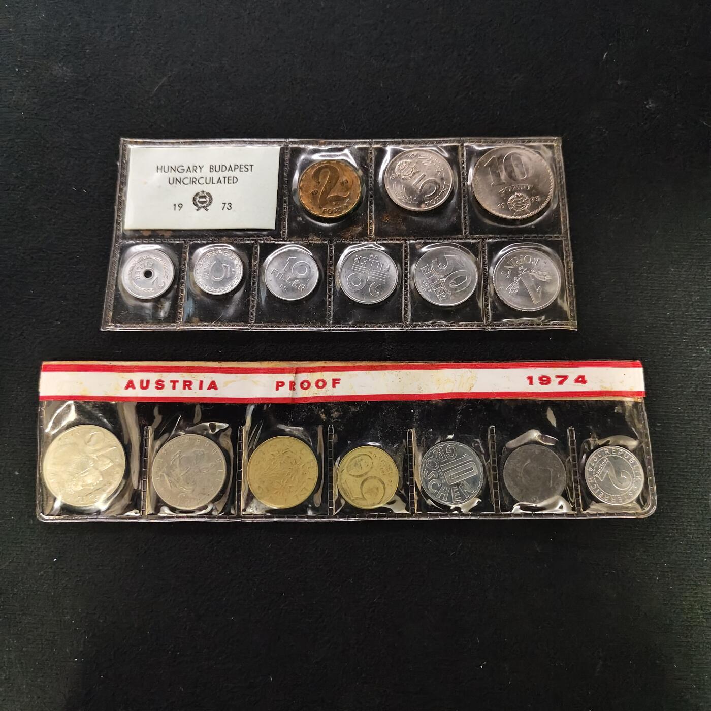【全场包邮】纯粹捡漏拍489场（免费代拍第26场） 奥匈两国官方封装套币2套-奥地利1974年官方PROOF精制套币+匈牙利1973年官方BU封装套币