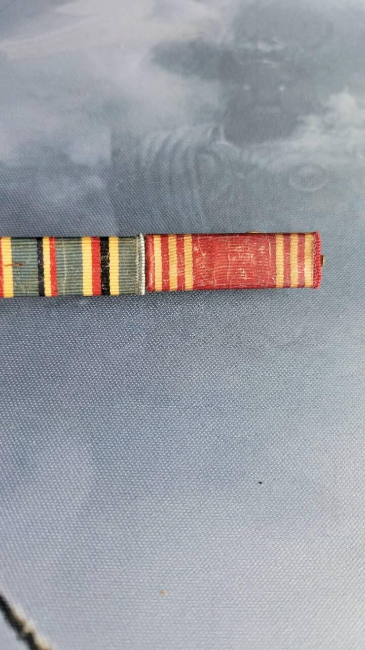 嘉宝良覃世界勋赏第20期拍卖 美国二战三连略章